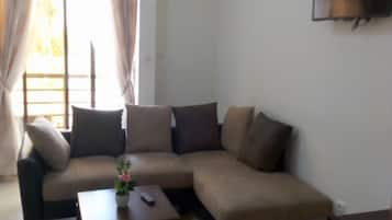 Suite | Living room | Flat-screen TV