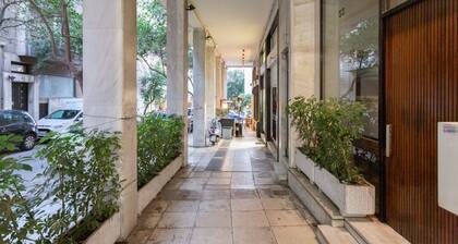 A short walk to Syntagma and Plaka by Athenian Homes