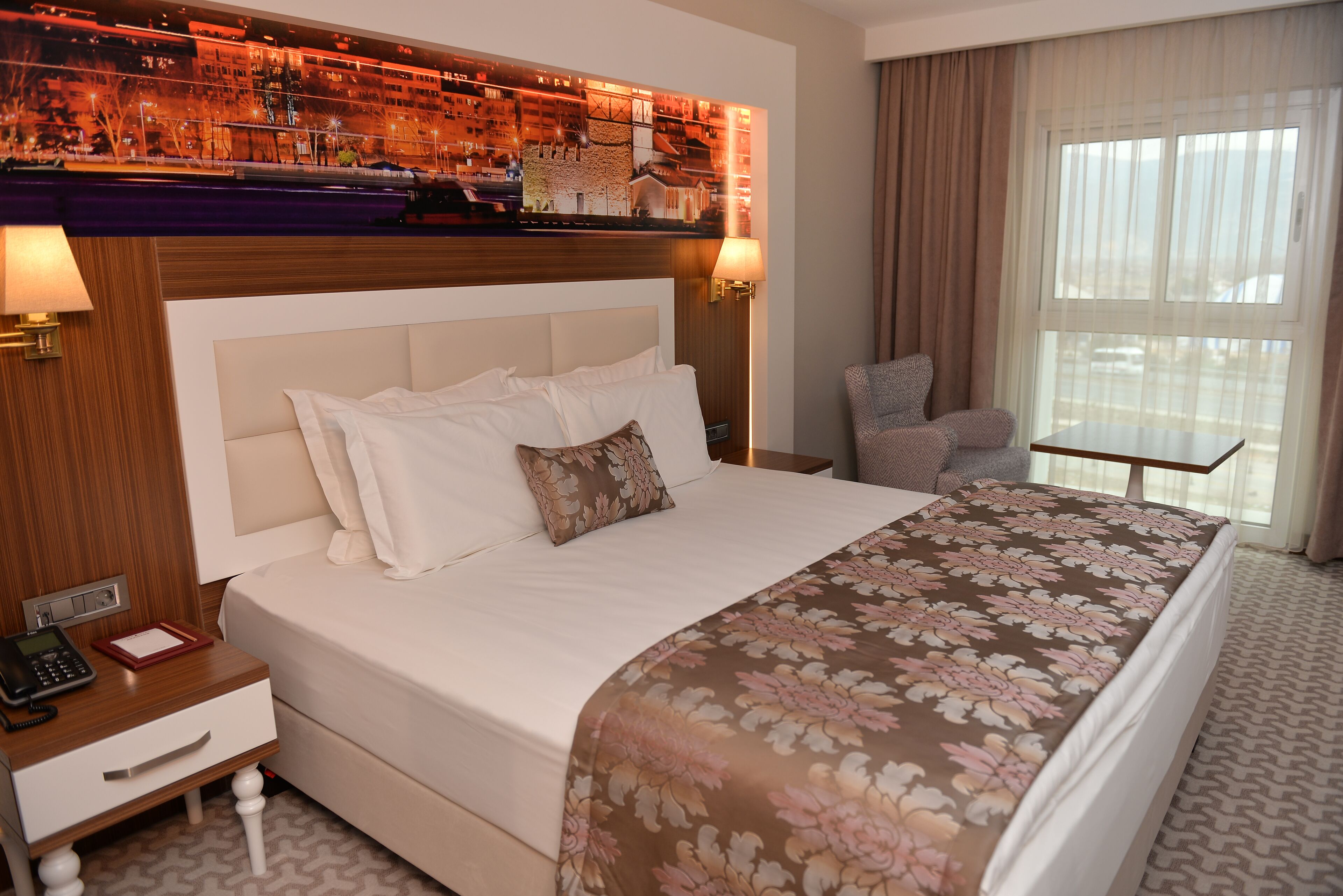 Minibar, in-room safe, desk, laptop workspace