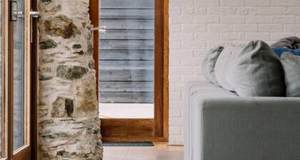 Superbe conversion de grange au cĆur du village de Croyde.