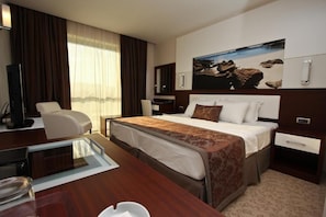 Minibar, in-room safe, laptop workspace, blackout drapes - Tuna Otel (Muğla)