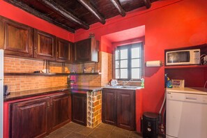 Fridge, microwave, coffee/tea maker