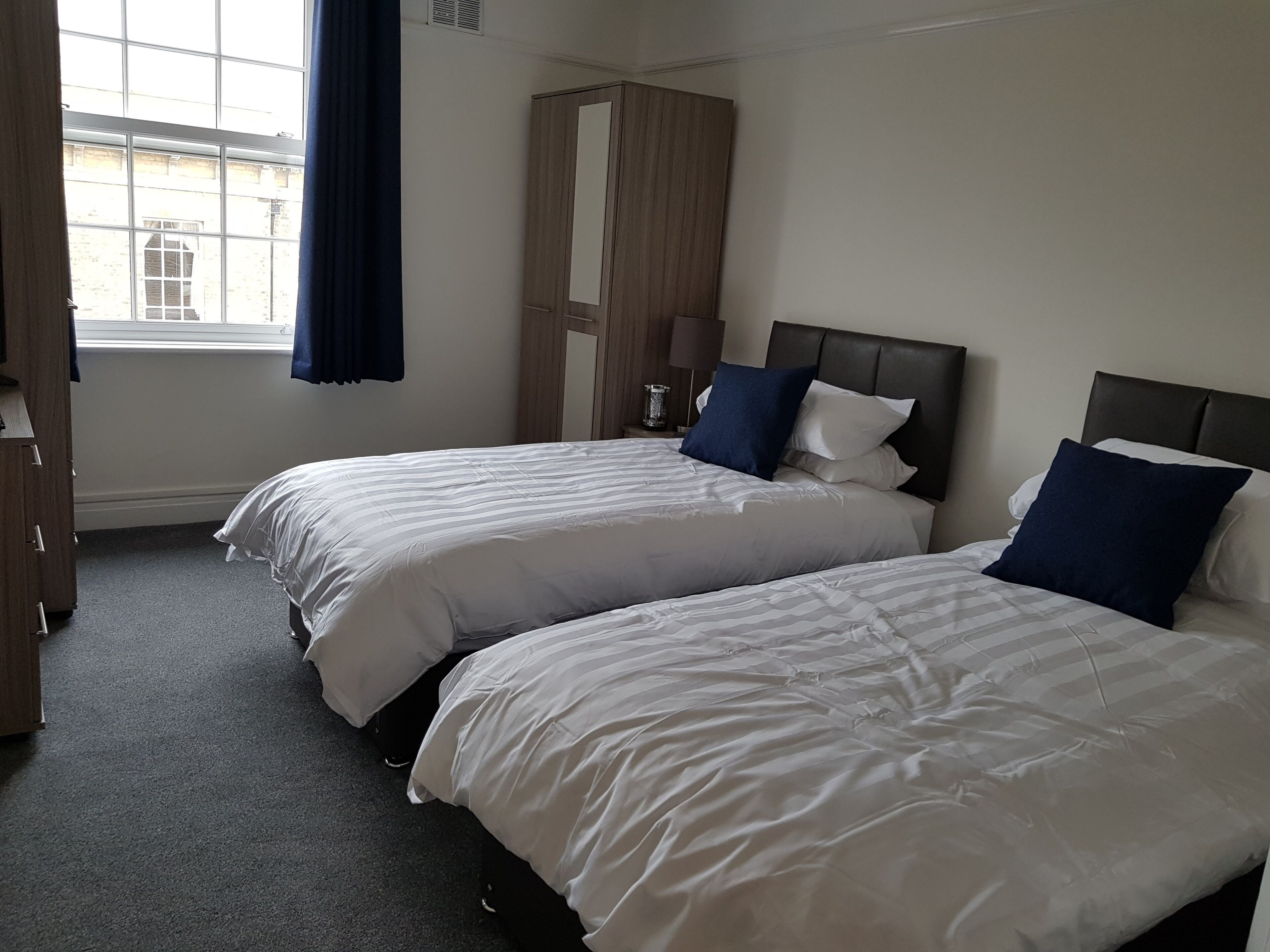 2 Schlafzimmer, Bügeleisen/Bügelbrett, kostenloses WLAN