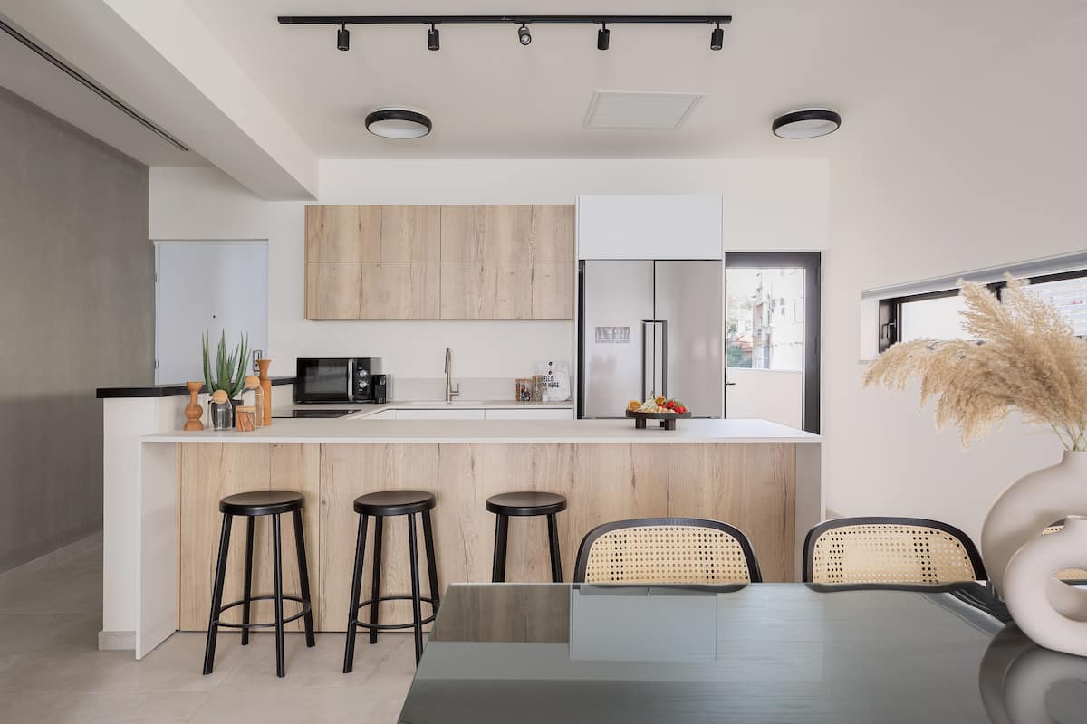 Apartamento, 2 habitaciones, balcón | Cocina privada | Frigorífico grande, microondas, horno y placa de cocina