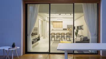 Appartement, 3 slaapkamers, terras | Uitzicht op de tuin