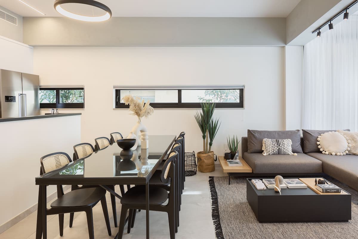 Apartamento, 3 habitaciones, terraza | Zona de estar | Una televisión de pantalla plana, Netflix, servicios de streaming