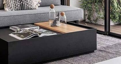 Mr. Louis - By TLV2GO