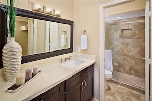 Apartment (2 Bedrooms) | Bathroom | Bathtub, hair dryer, soap, shampoo - Ventana View Casita (Tucson)