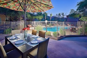 Outdoor dining - Ventana View Casita (Tucson)