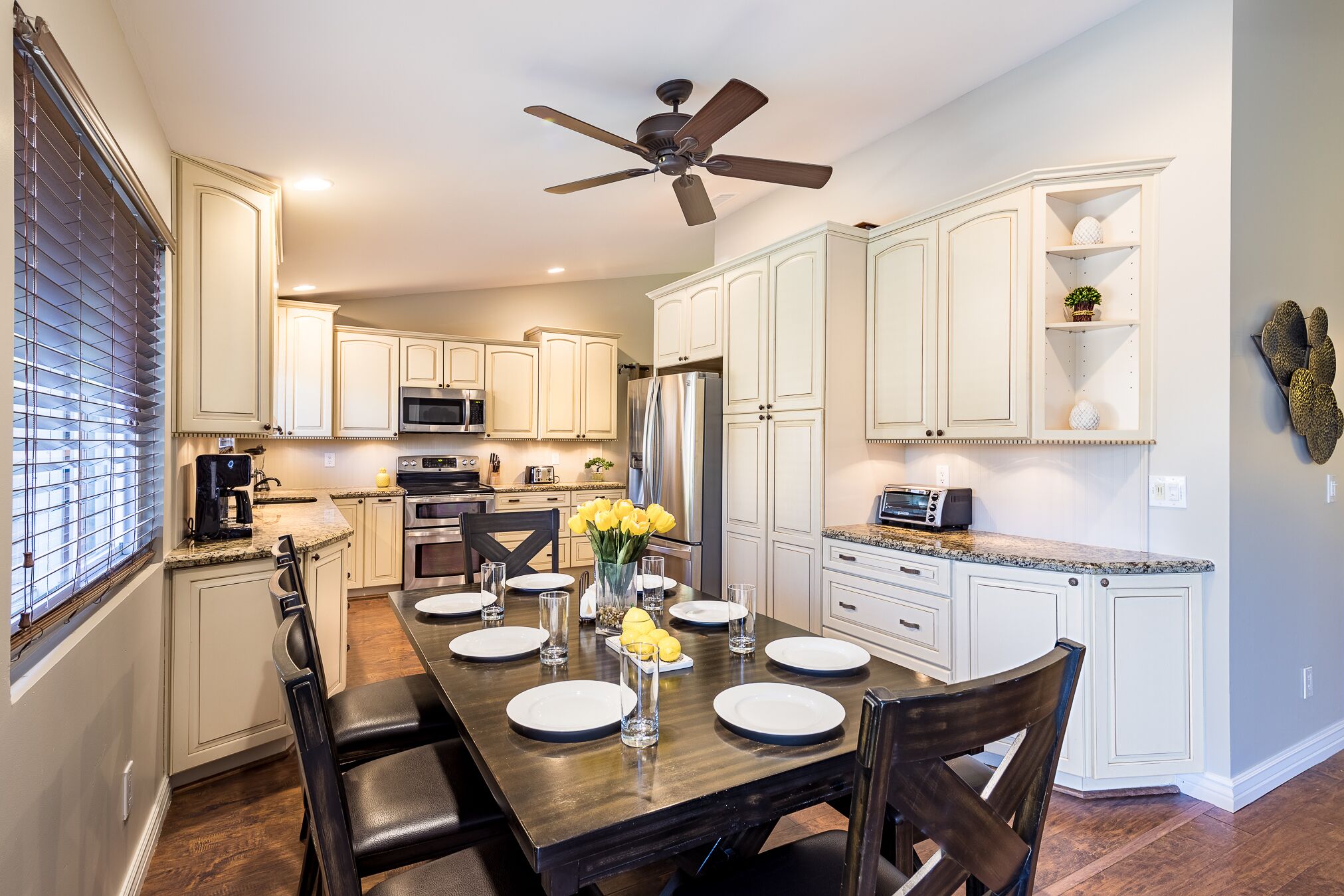 House (4 Bedrooms) | Private kitchen | Fridge, microwave, stovetop, dishwasher