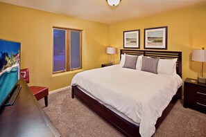 Villa (6 Bedrooms) | 6 dormitorios, tabla de planchar con plancha, cuna de viaje