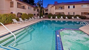 Unclassified image, 5 of 12, button - Scottsdale Retreat · Unbeatable Location, Heated Pool, Spa, Concierge (Scottsdale)