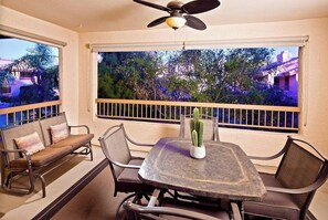 Balcony - Scottsdale Retreat · Unbeatable Location, Heated Pool, Spa, Concierge (Scottsdale)