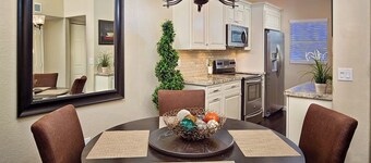 Ventana Retreat · Three Pool Areas, Fitness Center, Prime Location