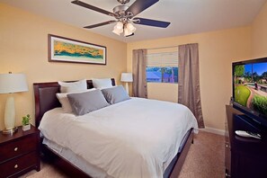 Casa (4 Bedrooms) | 4 quartos, ferros/tábuas de passar roupa, berço de viagem, roupa de cama