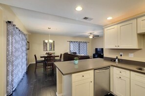 Oven, stovetop, dishwasher, cookware/dishes/utensils