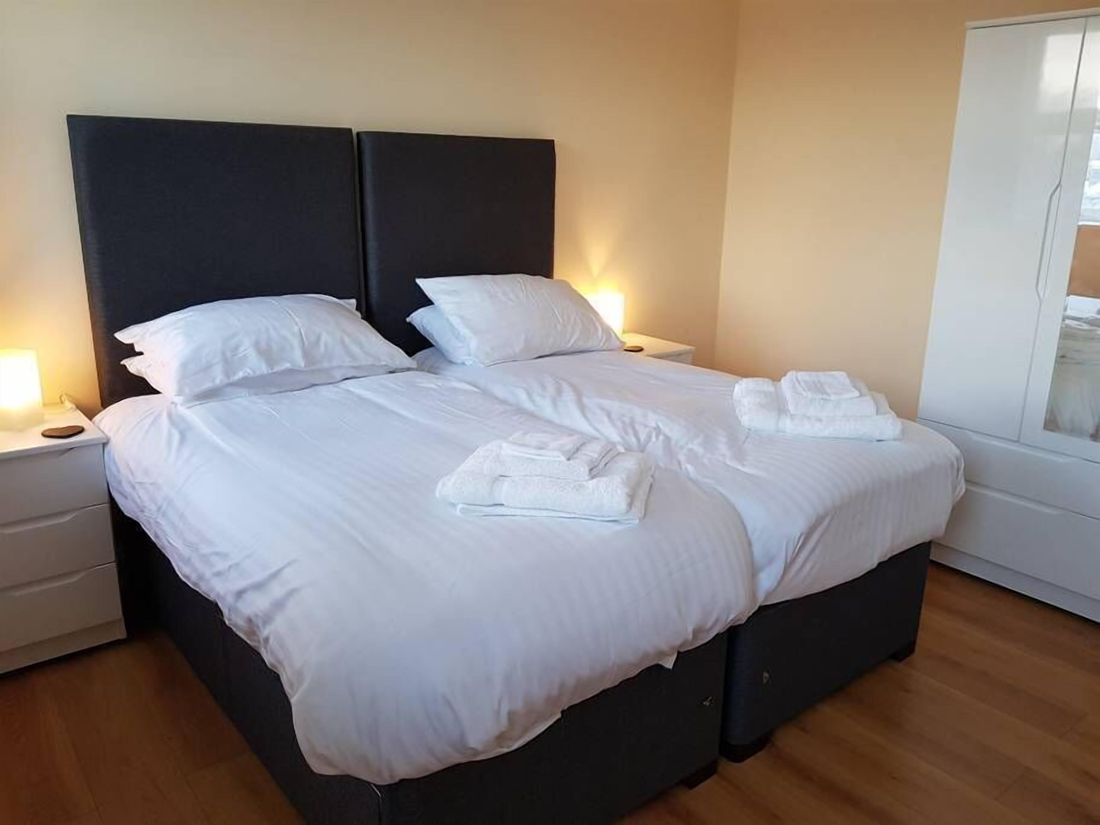 2 bedrooms, iron/ironing board, free WiFi