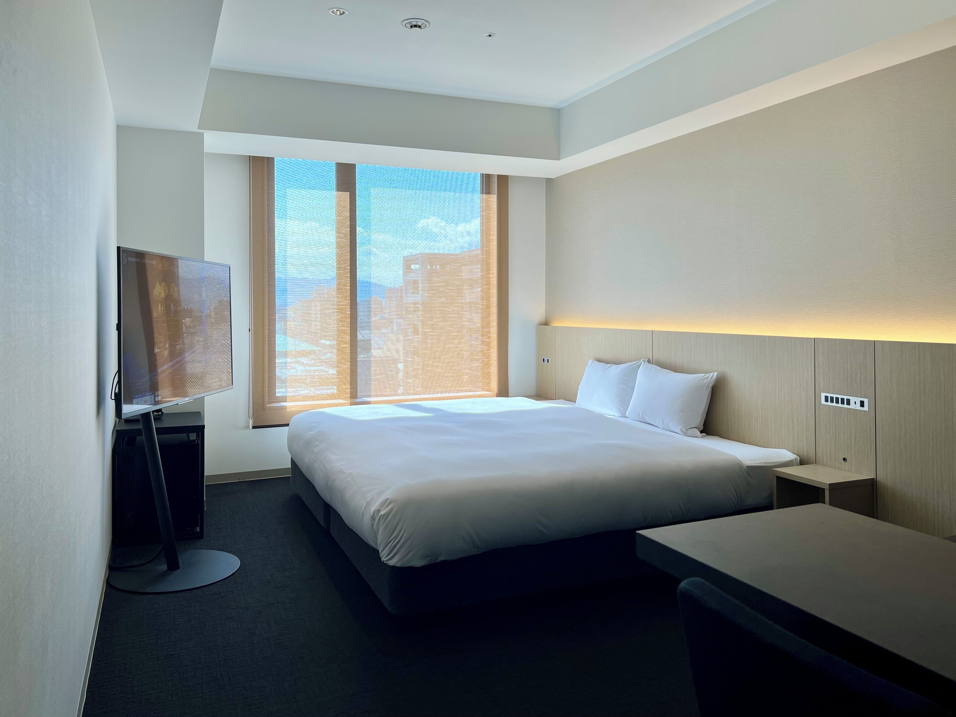 In-room safe, blackout curtains, free WiFi, bed sheets