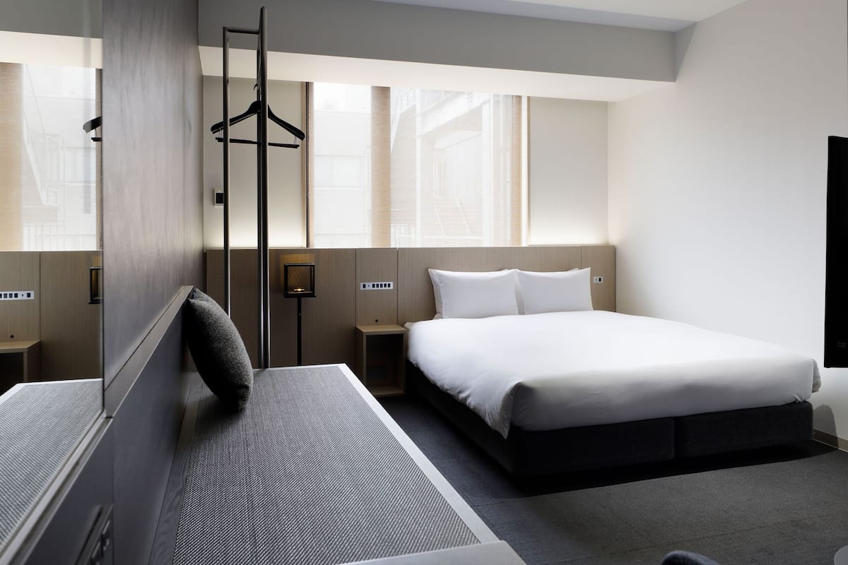 Medium Queen for 1-2 guests, Non Smoking | In-room safe, blackout drapes, free WiFi, bed sheets