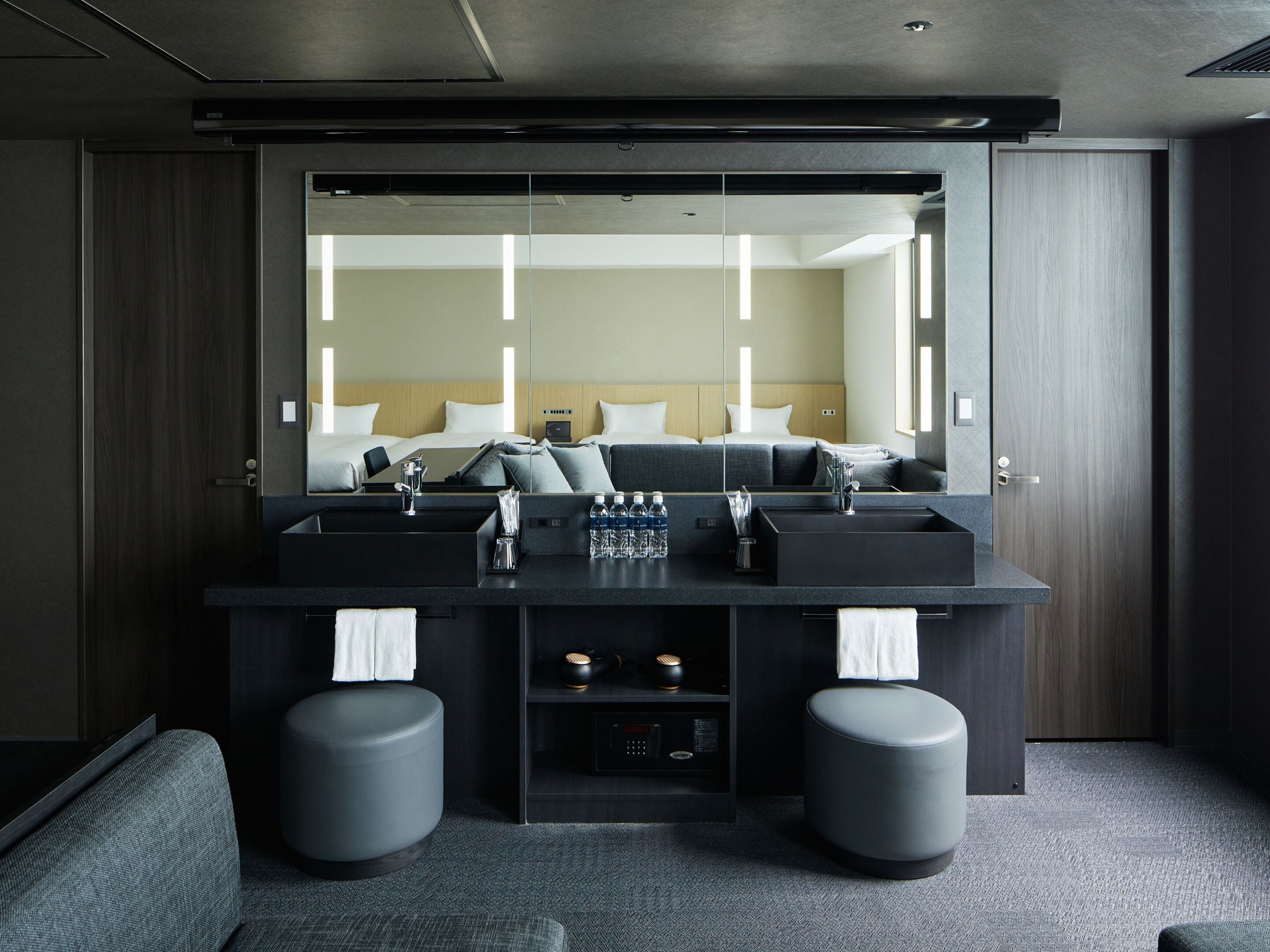 Photo - sequence KYOTO GOJO