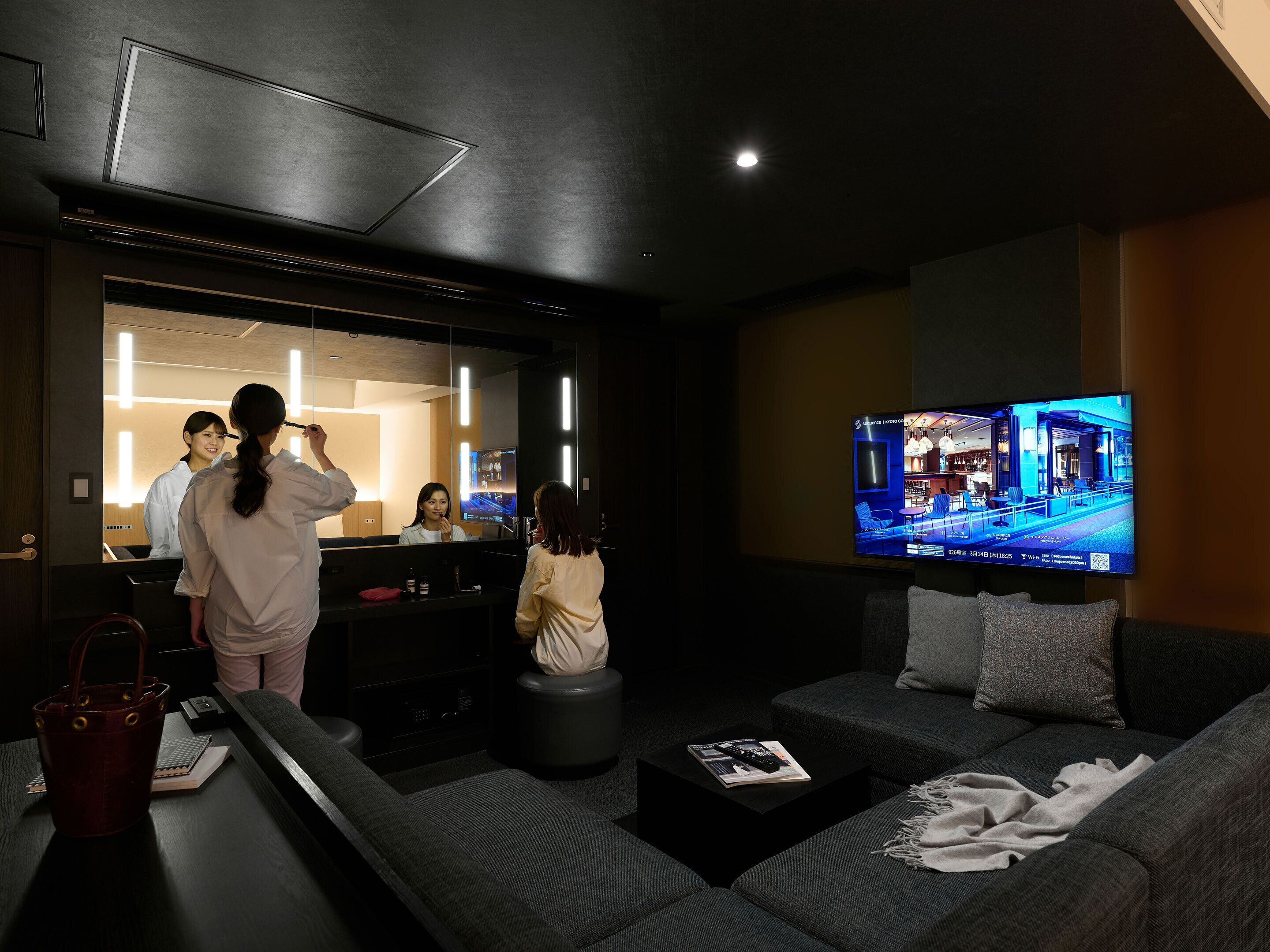 4beds for 1-4 guests, non smoking | in-room safe, blackout curtains, free wifi, bed sheets