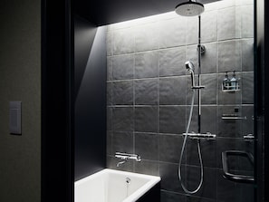 4Beds for 1-4 guests, Non Smoking | Bathroom | Slippers, towels