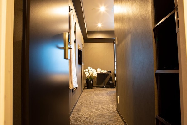 Interior - Hotel Parman (Chiba)