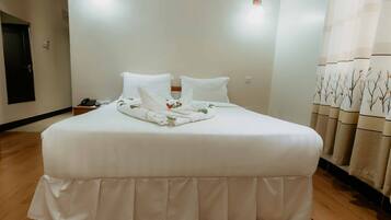 Standard Single Room | Desk, laptop workspace, soundproofing, iron/ironing board (on request)