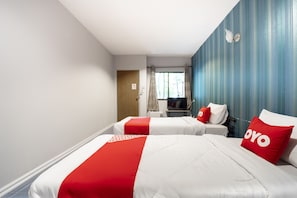 Habitación estándar con 2 camas individuales | Minibar, escritorio, wifi gratis y ropa de cama