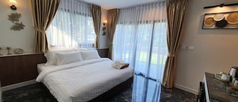 Caja de seguridad en la habitación, wifi gratis y ropa de cama