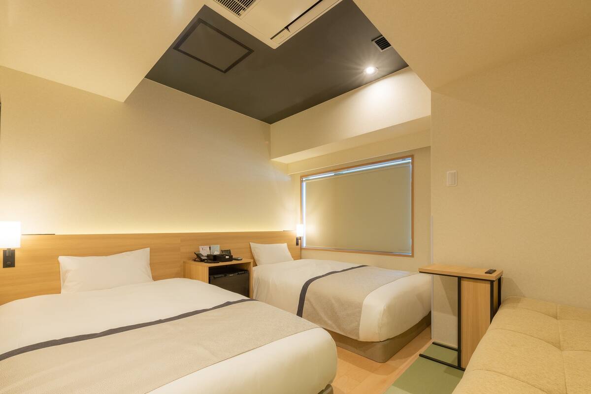 ผ้าม่านกันแสง, ห้องเก็บเสียง, เตารีด/โต๊ะรีดผ้า, Wi-Fi ฟรี