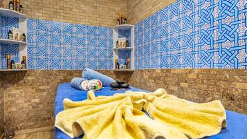 Sauna, dampbad, kropsbehandlinger, deep tissue-massage, sportsmassage