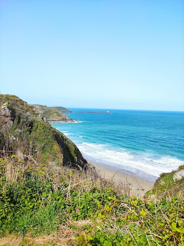 La clé des falaises, située en bord de mer, découvrez les falaises de Bretagne