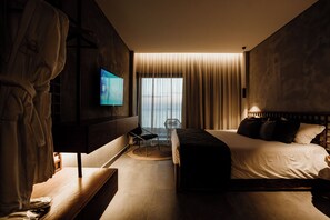 Superior Room with Panoramic Sea View | Hypo-allergenic bedding, in-room safe, desk, soundproofing
