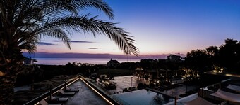 Cavo Zoe Seaside Hotel