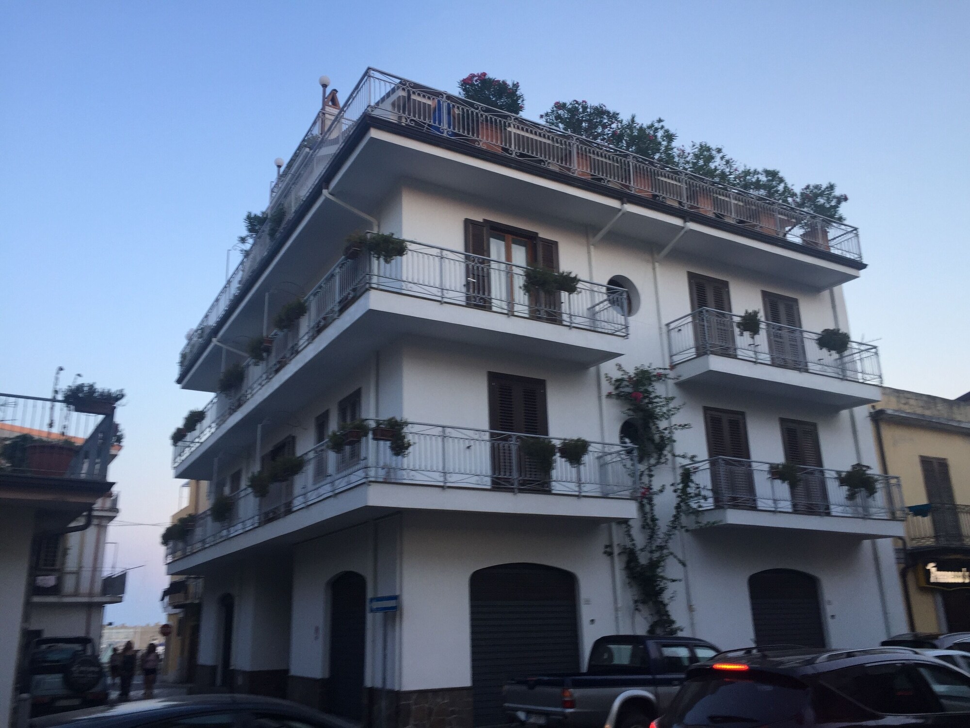 Case vacanza in zona Faro di Punta Alice, Ciro Marina: trova la tua  struttura ideale |Vrbo