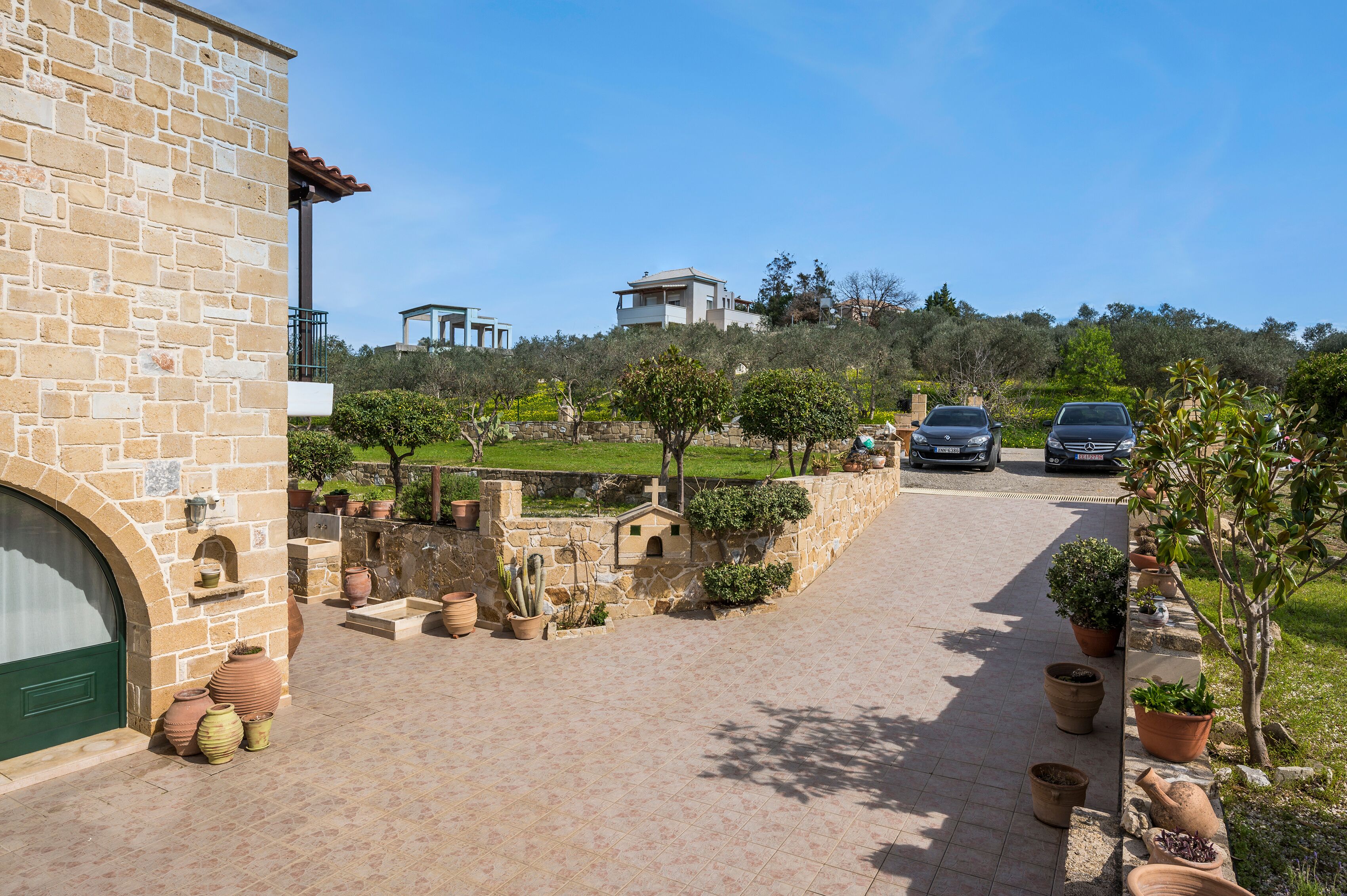 Vila tradicional, 4 quartos | Vista para a rua