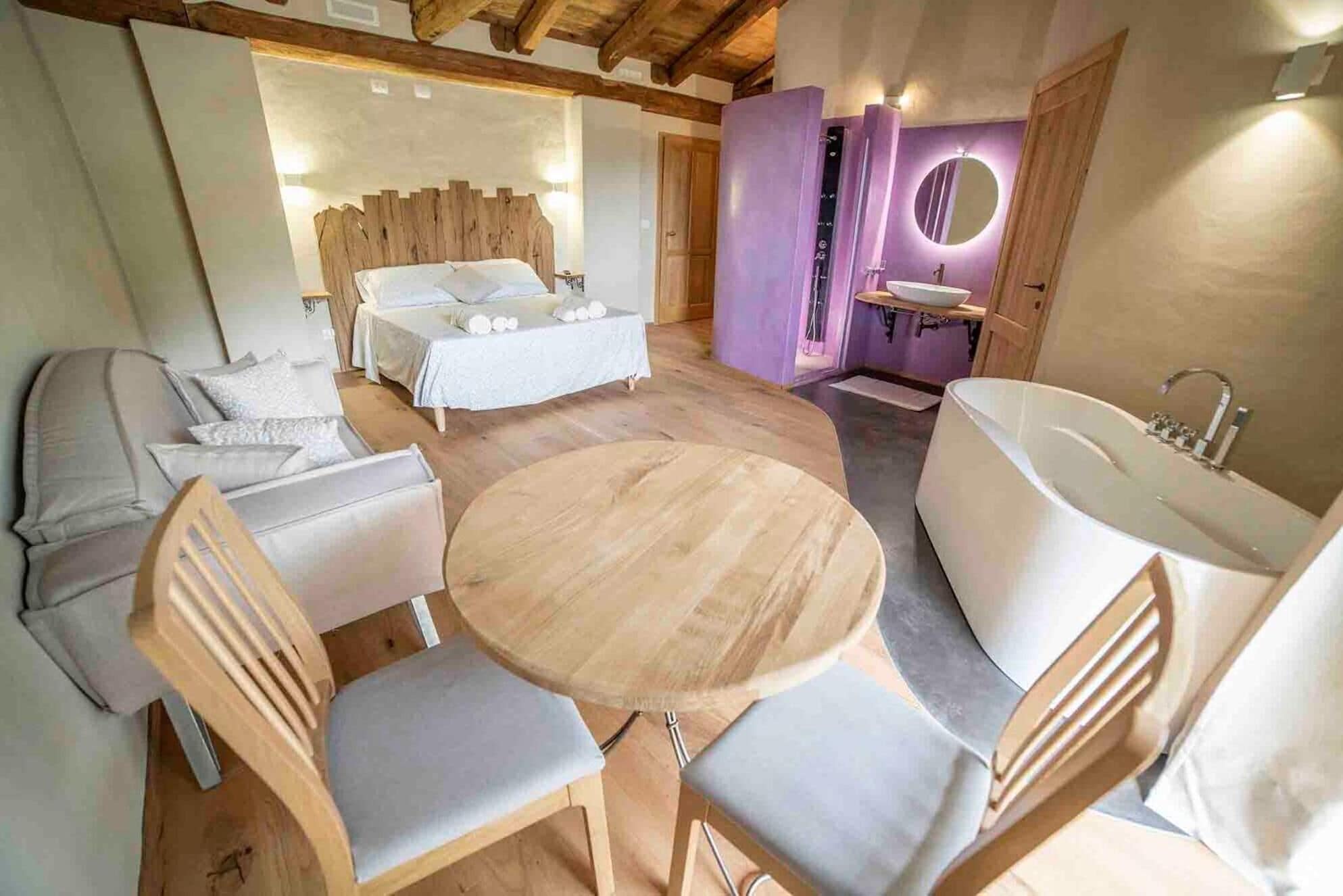 Schallisolierte Zimmer, kostenloses WLAN, Bettwäsche