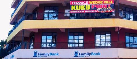 Fachada de la propiedad