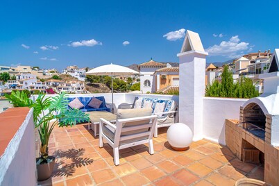 Casa Corazon Burriana by Casasol