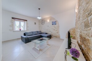 Vila, 2 kamar tidur | Area keluarga | TV layar datar