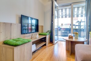 Apartment | Wohnzimmer | Flachbildfernseher