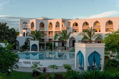 Opera Hotel