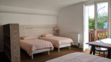 6 bedrooms, free WiFi