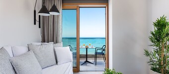 North Coast Seaside Suites