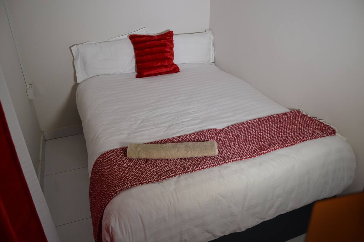 In-room safe, desk, laptop workspace, iron/ironing board