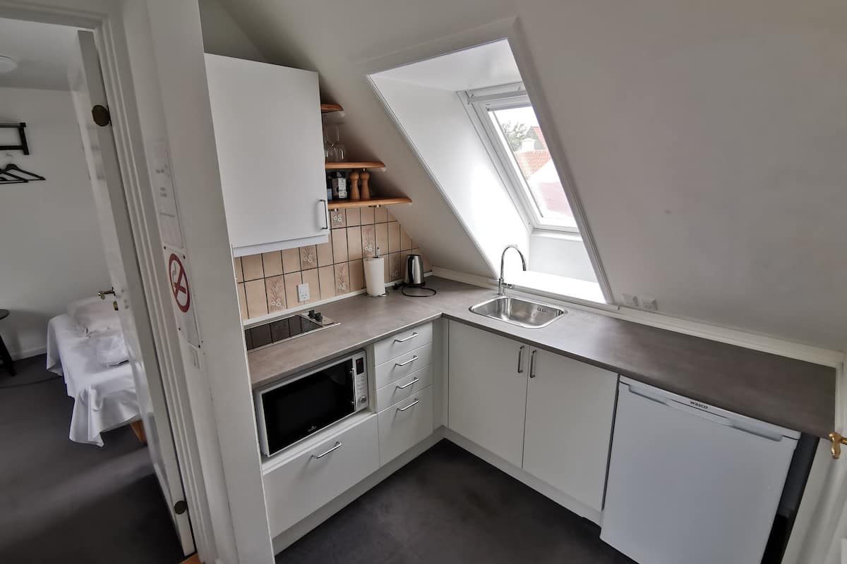 apartment | 1 bedroom, premium bedding, down duvets, pillow-top beds