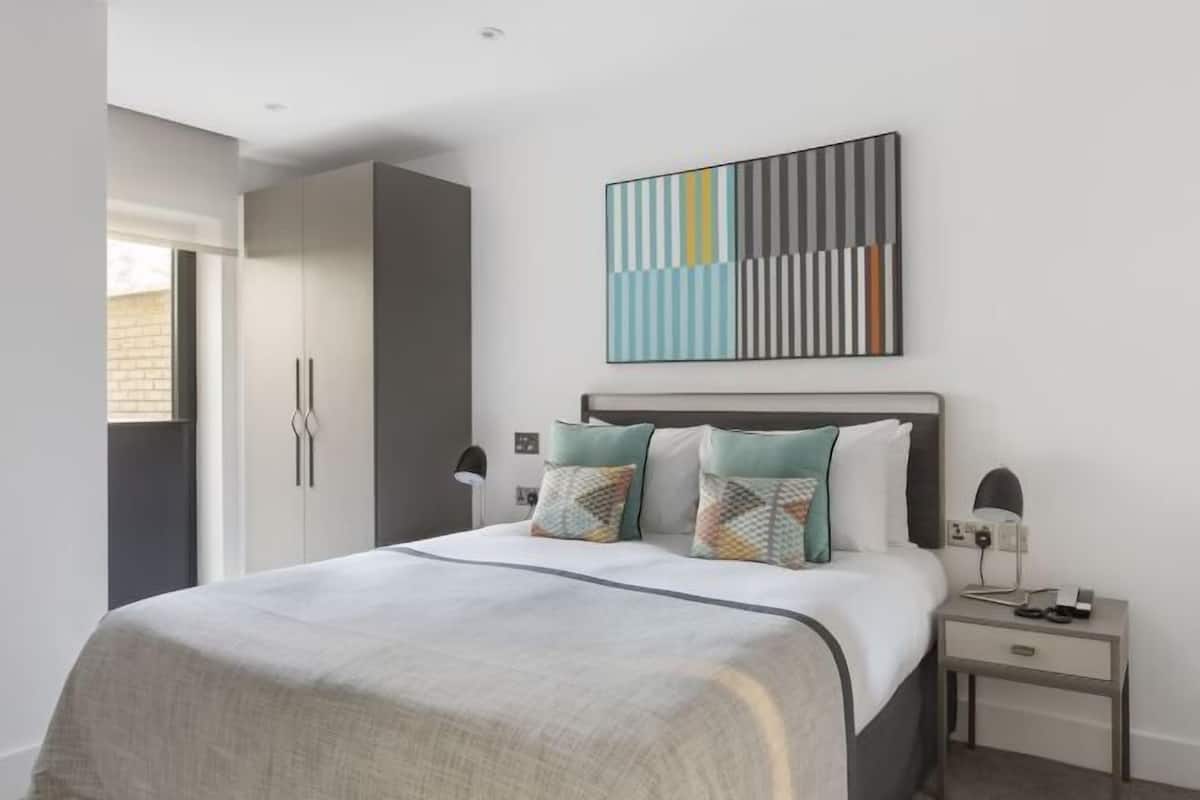 1 chambre, draps en coton égyptien, literie de qualité, coffre-fort