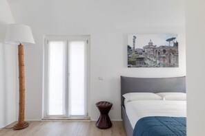 2 Schlafzimmer, Zimmersafe, Schreibtisch, Bügeleisen/Bügelbrett