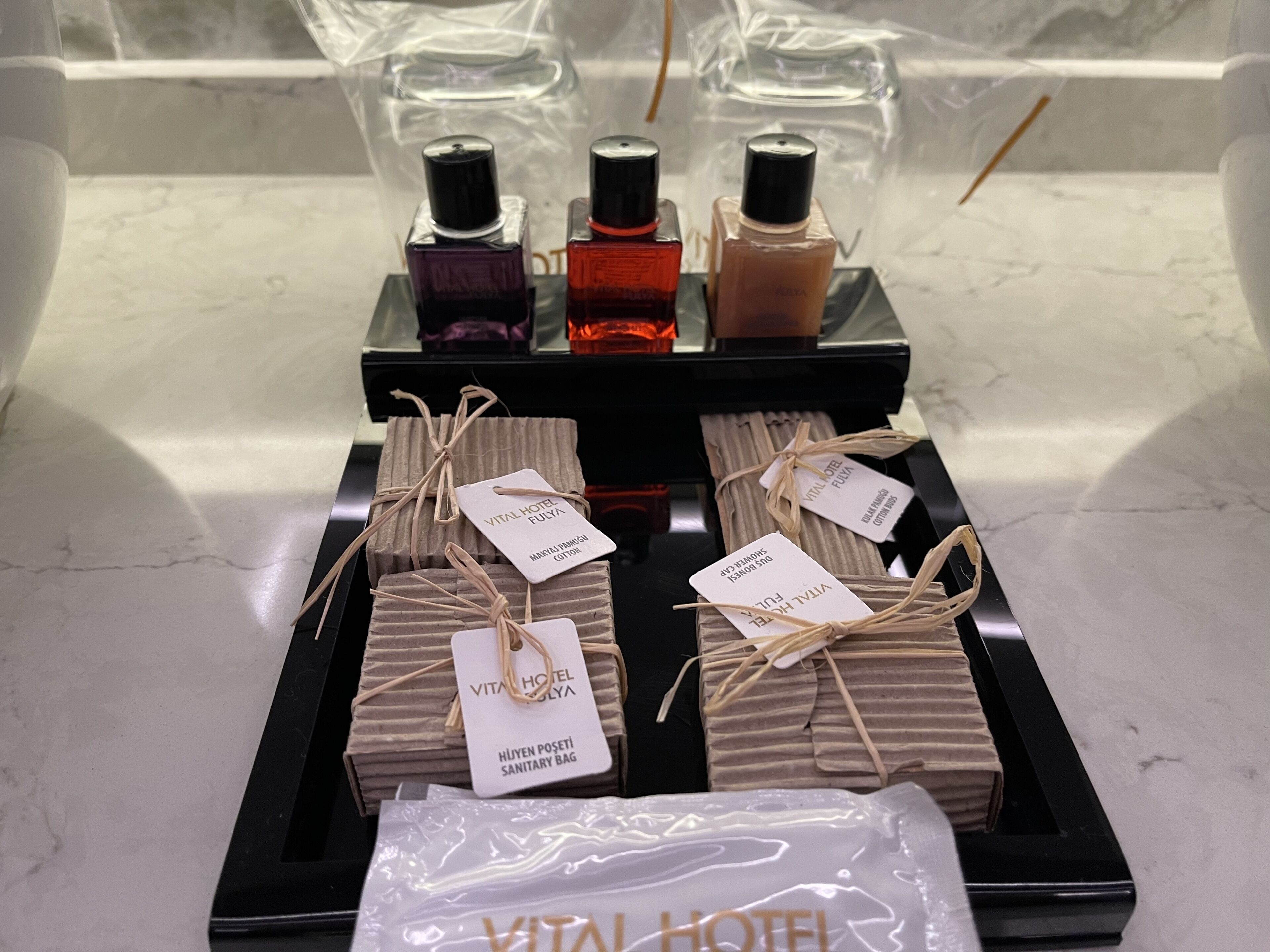 shower, rainfall showerhead, free toiletries, hair dryer